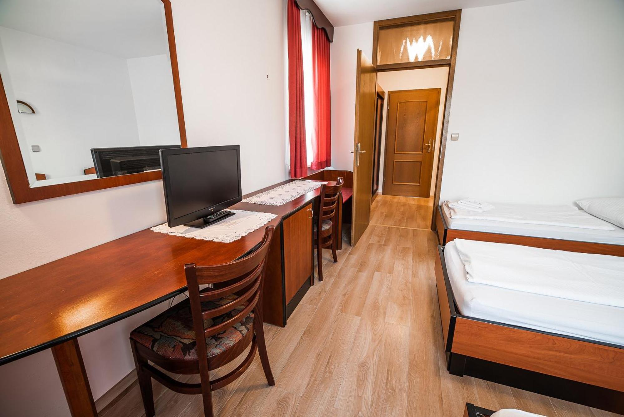 Guesthouse Leski Dvor Lesce  Quarto foto