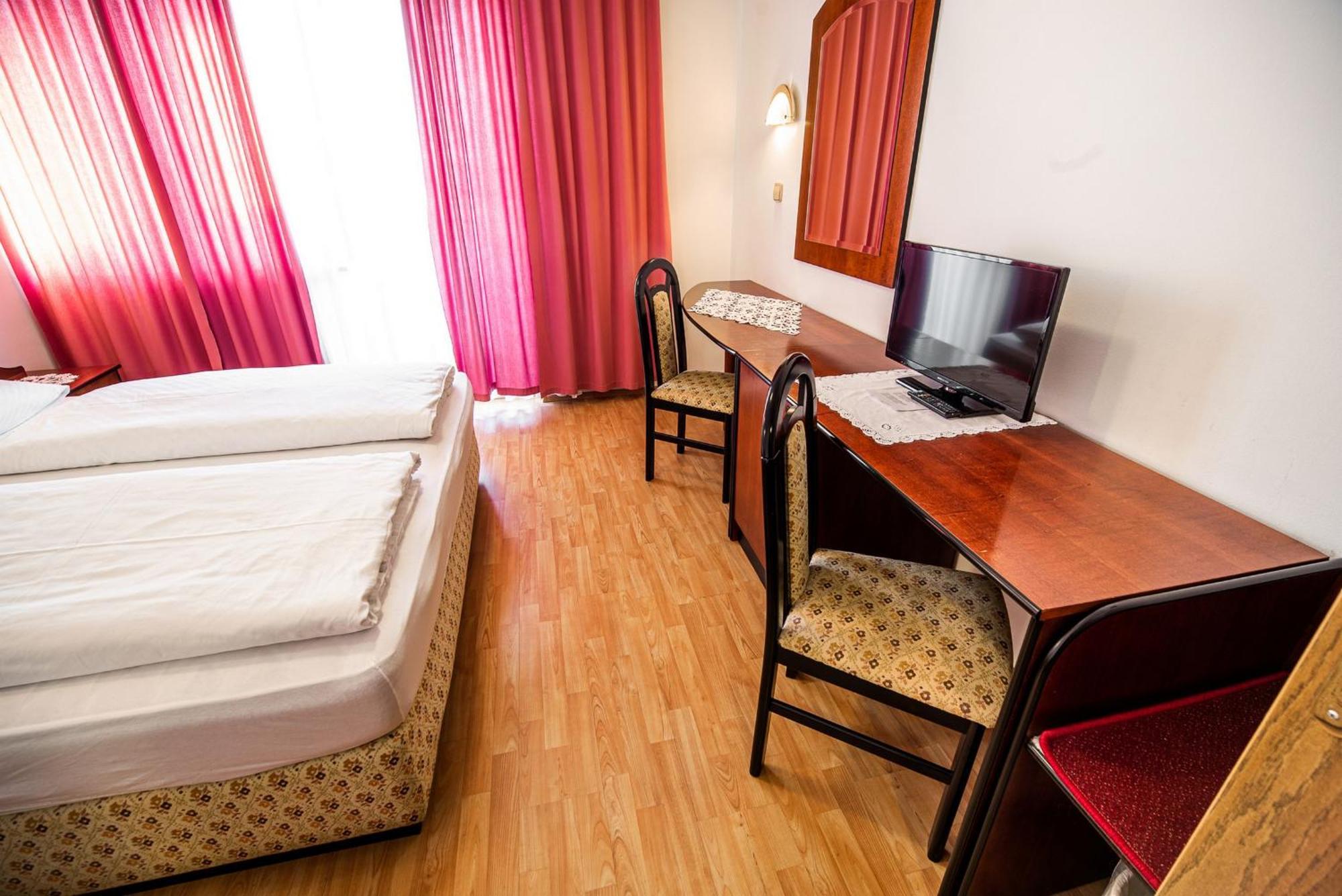 Guesthouse Leski Dvor Lesce  Quarto foto